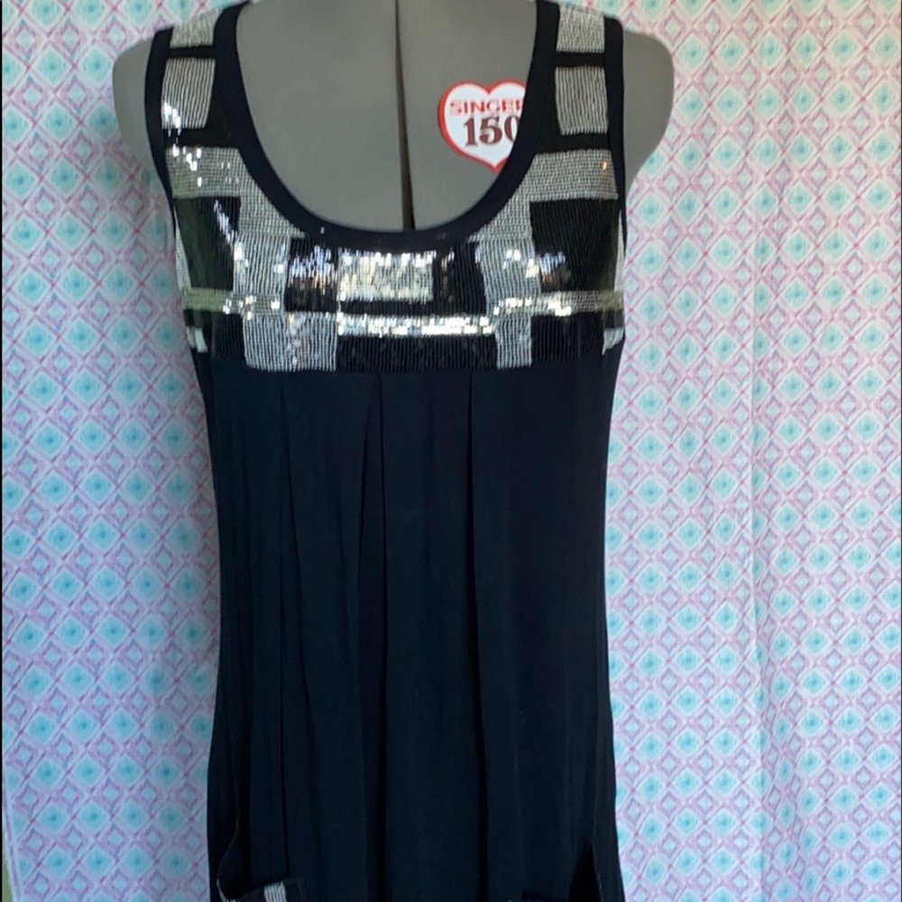 Kaely N-Max Black Shift Dress